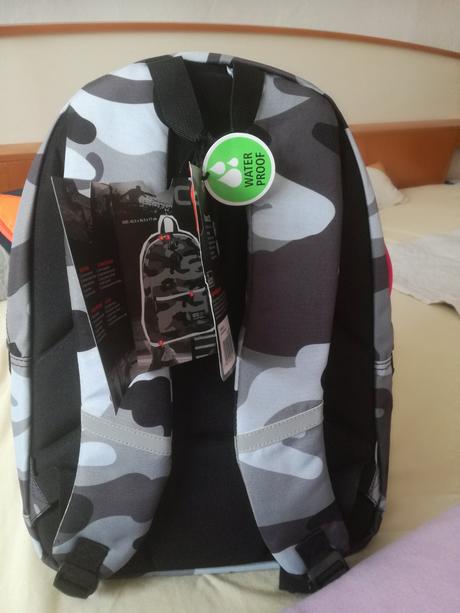 Rupsak s visackou-vodeodolny, 