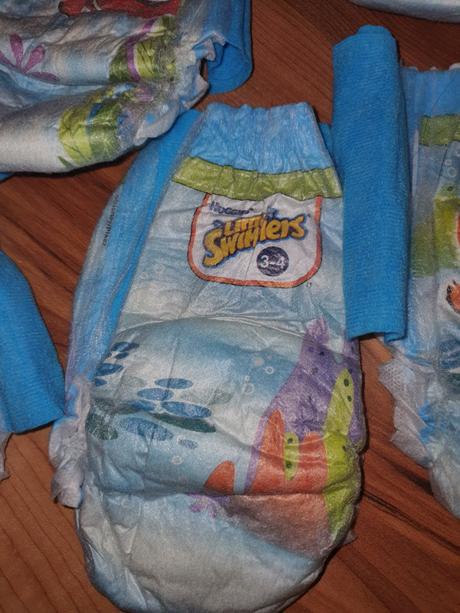 Plienky na plávanie 8 ks, huggies,4 kg - 9 kg