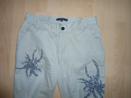 Kremove nohavice, amisu,s