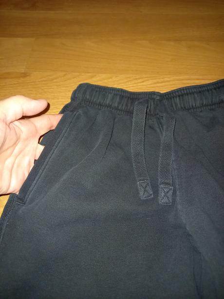 Čierne hrubšie tepláky m&s, marks & spencer,146