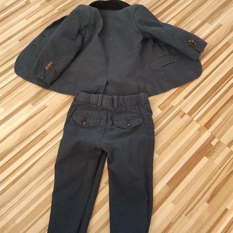 Oblek hm, 92