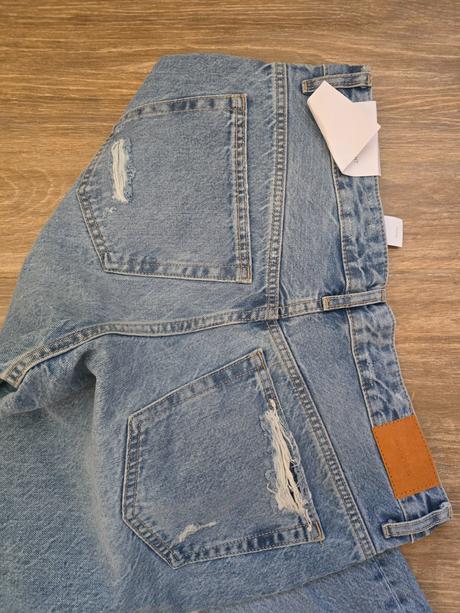 Rifle č.38  loose straight, bershka,38