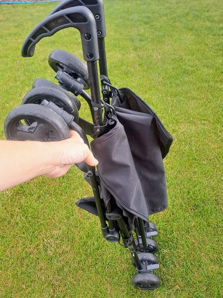 Cestovný skladací kočík, 