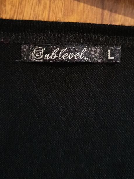 Zaujímavé šaty sublevel, l