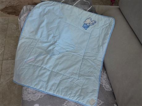 Bledomodrá perinka-zavinovačka, 