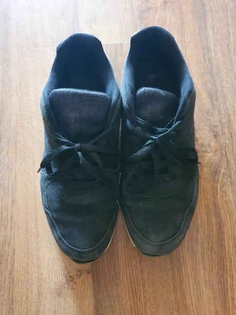 Botasky - rozne, nike,40