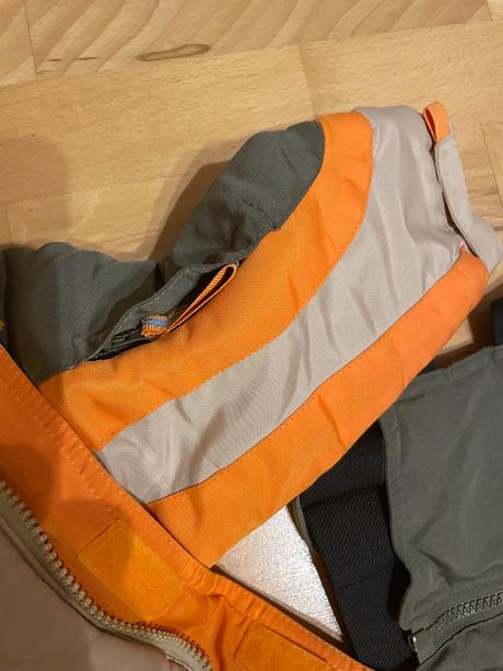 Lyžiarská suprava + čapka., 104