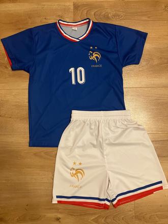 Futbalová súprava mbappe, 140