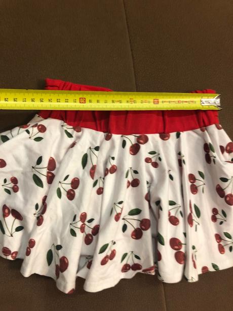 Ceresničkove suknokratasy 122, 122