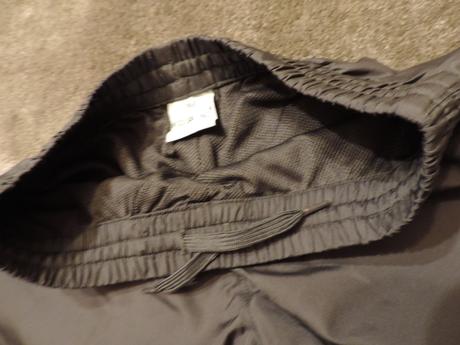 Športové nohavice, 152