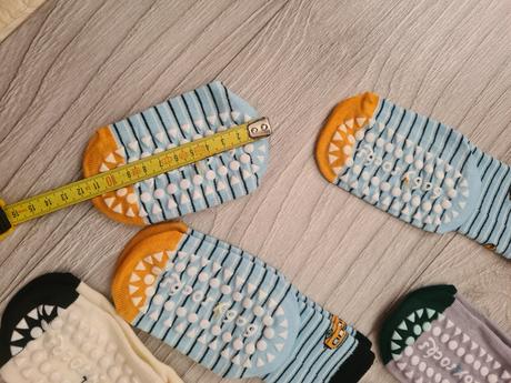 Protišmykové ponožky, 22