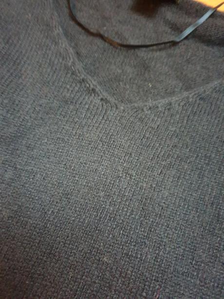 Predlzeny svetrik, amisu,m