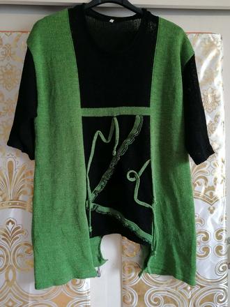 Upletový asymetrický pulover, l