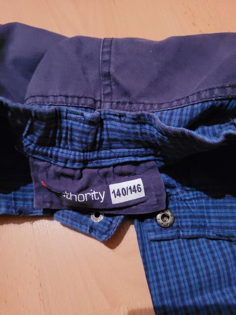Turistické nohavice, authority,146