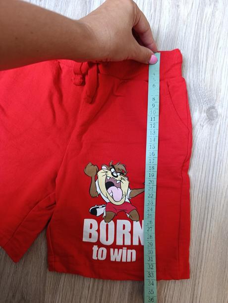 Chlapčenské červené kraťasy, sinsay,122