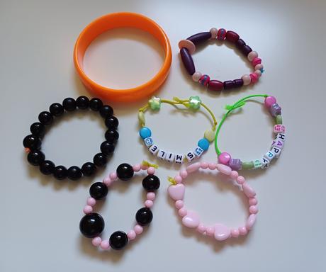 7ks rôzne dievčenské náramky, 