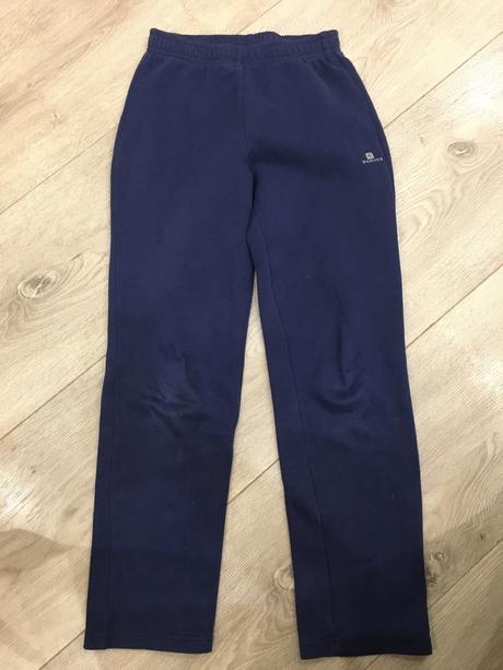 Tepláky, domyos,134