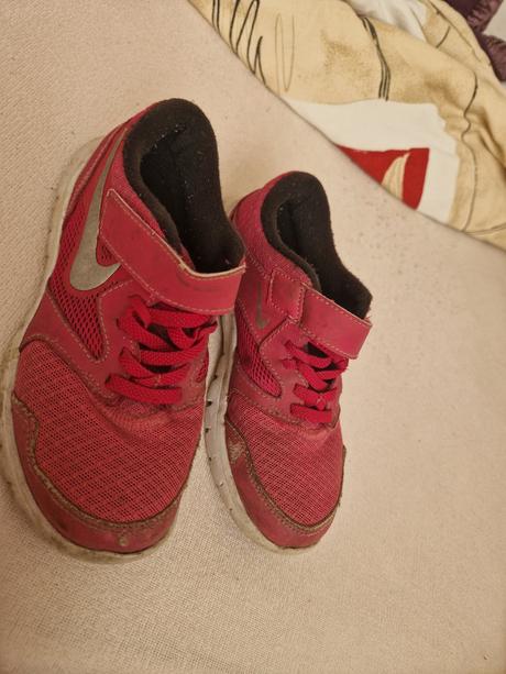 Nike lahučké, nike,32