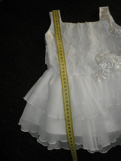 Biele šatky s postou, 74