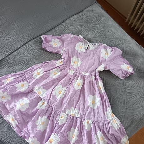 Krásne šaty s kvetmi, reserved,146