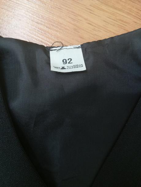 Predám slávnostný komplet, 92