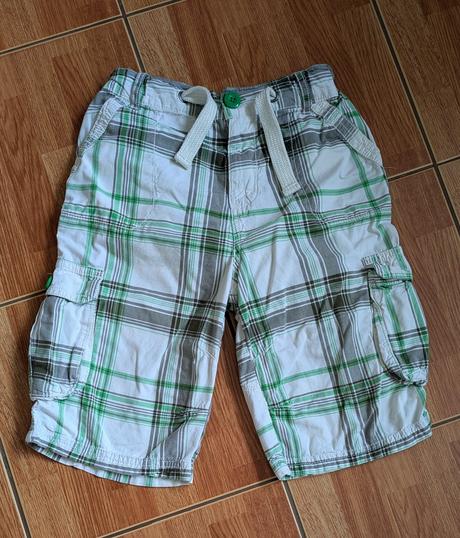 Krátke nohavice, f&f,134