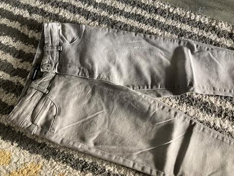 Šedé skinny rifle, reserved,140