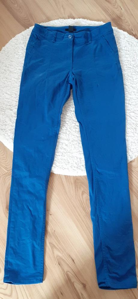 So zvysenym pasom, h&m,s