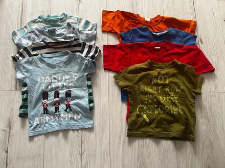 Balík kratkorukavovych tričiek na donosenie, 86–98