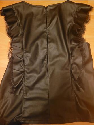 Čierny koženkový top, s