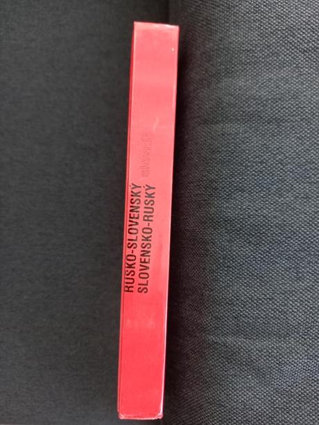 Rusko-slovenský+slovensko -ruský-392 strán, 