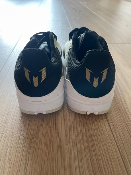 Turfy, adidas,38