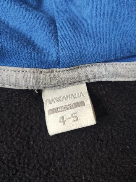 Mikina/trigovica, piazza italia,104