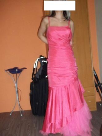 Spolocenske saty, 40