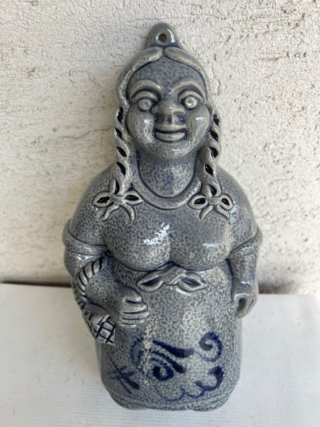 Zaujimava keramicka forma na pecenie dievca pekac,