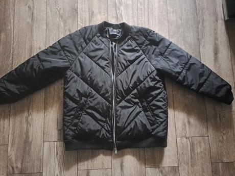 Panska cierna presivana bunda, sinsay,l