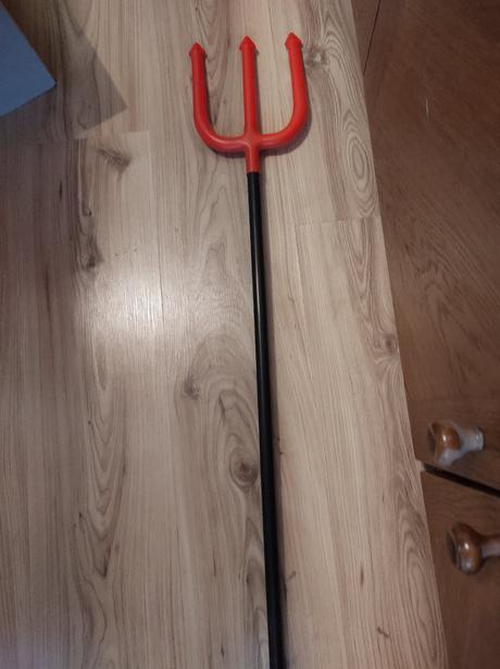 Karnevalový kostým čertice + žezlo, 