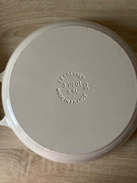Liatinový hrniec le creuset, 