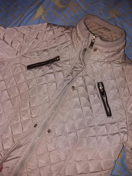 Bunda mierna zima, 42