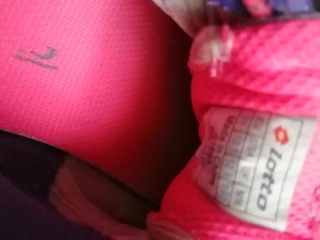 Tenisky - poskodene, lotto,31