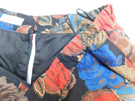 Luxusna trachten sukna k kroju, 46