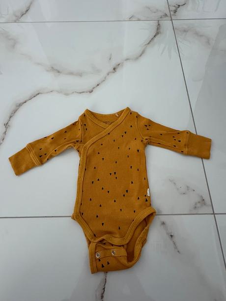 Rastúce body 50/56, lindex,56