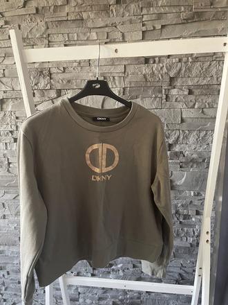 Dkny v.s malé m, dkny,s