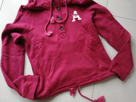 Hrubšia mikina, 158