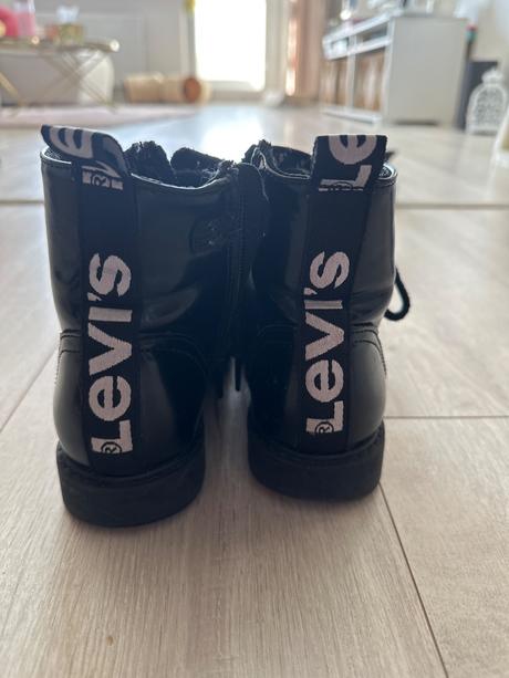 Levis kozene cizmy, levis,33