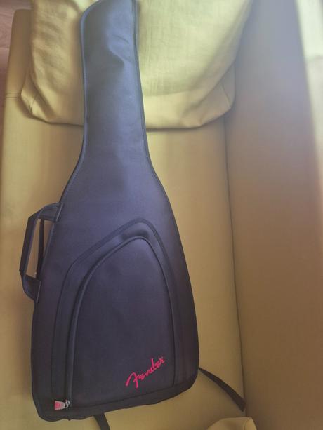 Nova elektrická gitara +puzdro +kombo, 