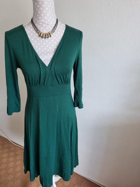 Zelene elast.šaty reserved 38, reserved,38