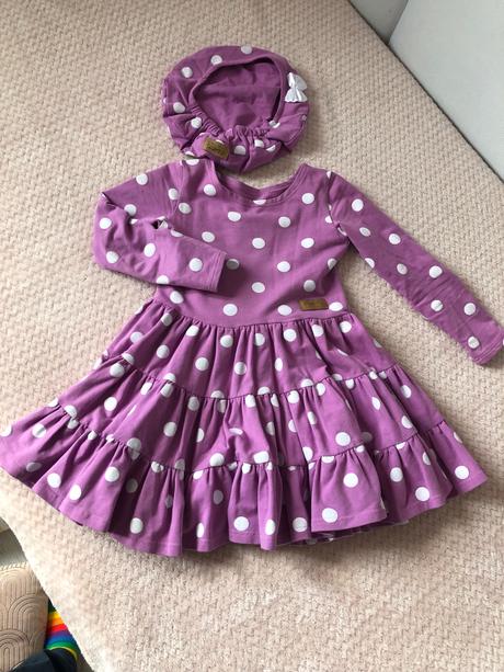 Even saty a baretka, 122