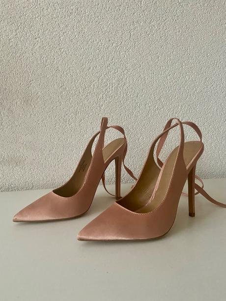 Spoločenské lodičky, 36