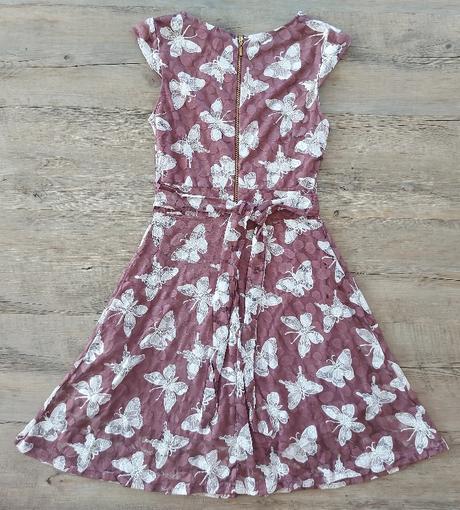 Hnedé šaty s motýlikmi, xs